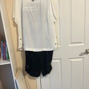 White and Black Button-Detail Top and capri bottoms!